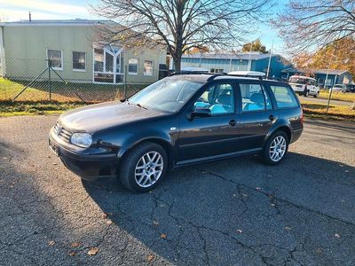 Schwarz Gebraucht 2000 VW Golf IV Kombi | 1.590 € (Teuer)