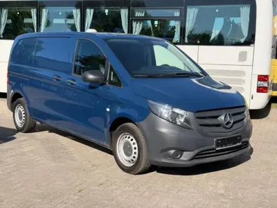 Gebraucht Mercedes Vito 136 PS (100 kW) 2021 Stahlblau Van