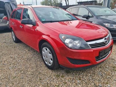 Begagnad Opel Astra 90 HK (66 kW) 2009 Röd Sedan