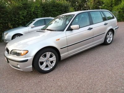 Gebraucht BMW 318 143 PS (105 kW) 2003 Silber Kombi