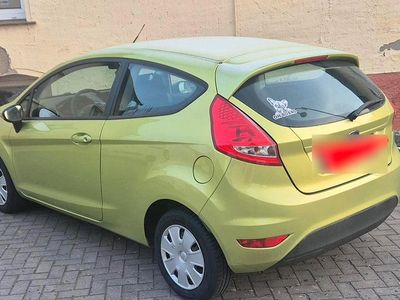 Gebraucht Ford Fiesta 82 PS (60 kW) 2009 Grün Kleinwagen