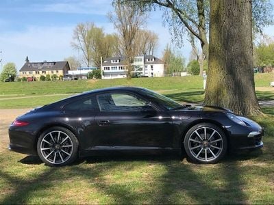 Porsche 911 Carrera