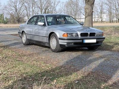 Gebraucht BMW 728 193 PS (141 kW) 1996 Silber Limousine