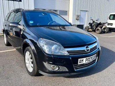 Gebraucht Opel Astra Innovation 140 PS (102 kW) 2008 Schwarz Kombi