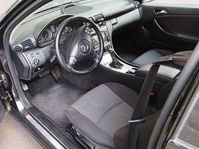 Mercedes C200