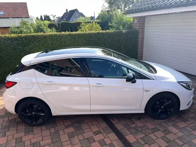 Gebraucht Opel Astra Ultimate 150 PS (110 kW) 2019 Weiß Limousine