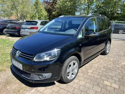 Gebraucht VW Touran Cup 140 PS (102 kW) 2014 Deep black perleffekt Van / Kleinbus