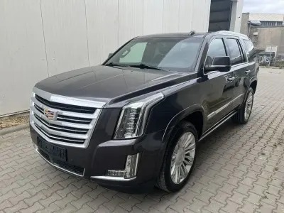Gebraucht Cadillac Escalade 426 PS (313 kW) 2016 Grau SUV