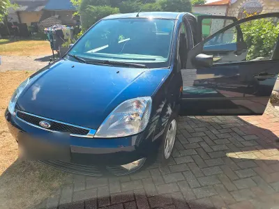 Gebraucht Ford Fiesta 100 PS (73 kW) 2005 Blau Kleinwagen