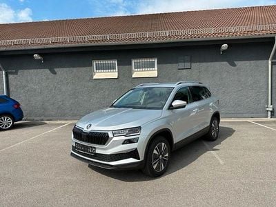 Neu Skoda Karoq Style 150 PS (110 kW) 2025 Silber SUV