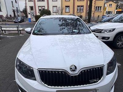 Gebraucht Skoda Octavia RS 184 PS (135 kW) 2015 Weiß Kleinwagen