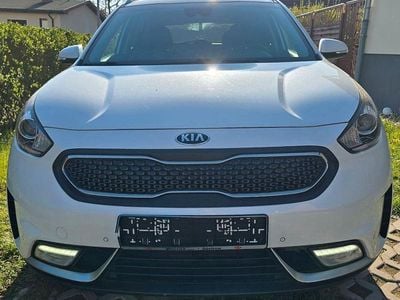 Second-hand Kia Niro Spirit 141 CP (103 kW) 2017 Alb SUV