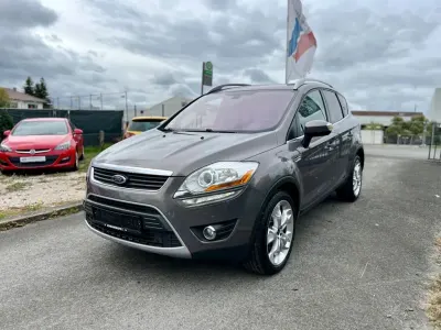 Usado Ford Kuga Titanium 140 CV (102 kW) 2012 Marrón SUV