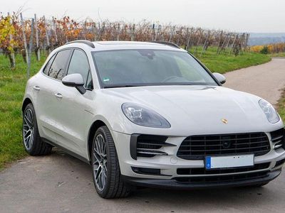 Porsche Macan S