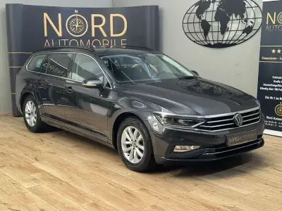 Gebraucht VW Passat Business 150 PS (110 kW) 2023 Mangangrau metallic (metallic) Kombi