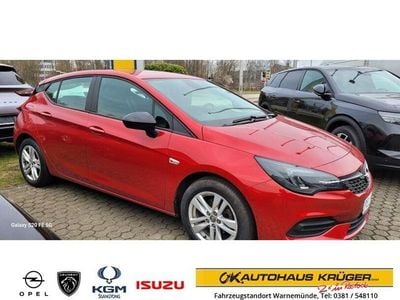 Usado Opel Astra Edition 110 HP (80 kW) 2021 Vermelho Sedan
