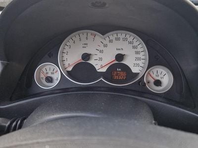 Grau Gebraucht 2003 Opel Corsa | 800 € (Guter Preis)