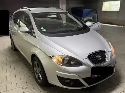 Gebraucht Seat Altea XL 125 PS (91 kW) 2014 Silber Van / Kleinbus