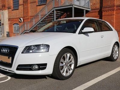 Gebraucht Audi A3 Attraction 105 PS (77 kW) 2012 Weiß Kleinwagen