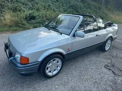 Gebraucht Ford Escort Cabriolet 90 PS (66 kW) 1990 Cabrio