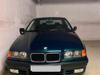 Gebraucht BMW 325 192 PS (141 kW) 1994 Grün Limousine