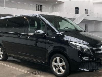 Second-hand Mercedes V220 Edition 163 CP (119 kW) 2022 Negru Monovolum
