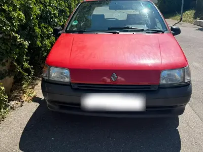Gebraucht Renault Clio 54 PS (39 kW) 1992 Rot Kleinwagen