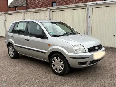 Brugt Ford Fusion 101 HK (74 kW) 2004 Grå Hatchback