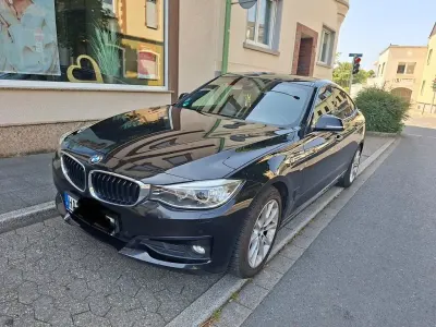 Gebraucht BMW 320 Sport Line 184 PS (135 kW) 2013 Schwarz Limousine