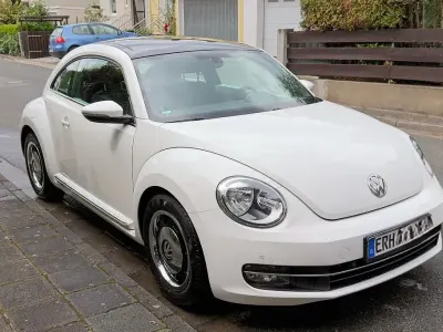 Gebraucht VW Beetle Design 105 PS (77 kW) 2012 Weiß Kleinwagen