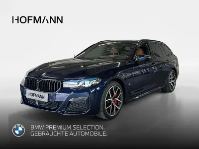 Gebraucht BMW 530 M Sport 286 PS (210 kW) 2023 Bmw individual tansanitblau metallic Kombi