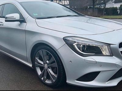 Gebraucht Mercedes CLA220 170 PS (125 kW) 2015 Silber Limousine