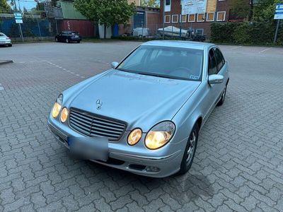 gebraucht Mercedes E220 