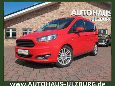 Gebraucht Ford Tourneo Trend 101 PS (74 kW) 2017 Rot Kombi