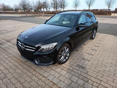 Schwarz Gebraucht 2016 Mercedes C250 AMG line Kombi | 24.000 € (Fairer Preis)