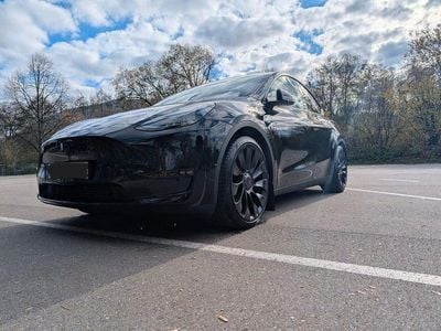Schwarz Gebraucht 2024 Tesla Model Y Performance SUV | 47.400 € (Etwas zu teuer)