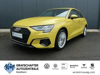 Gebraucht Audi A3 Advanced Plus 204 PS (150 kW) 2023 Gelb Limousine