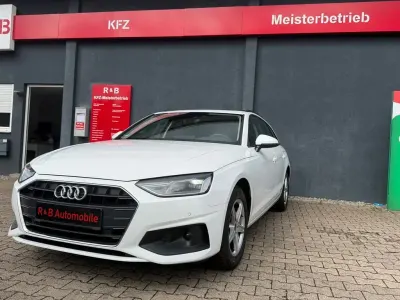 Gebraucht Audi A4 Basis 163 PS (119 kW) 2023 Weiß Kombi