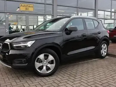 Gebraucht Volvo XC40 Momentum 190 PS (139 kW) 2019 Schwarz SUV