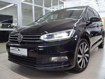 Schwarz Gebraucht 2015 VW Touran Highline Van / Kleinbus | 16.990 € (Fairer Preis)