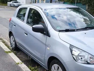 Gebraucht Mitsubishi Space Star Diamant Edition 71 PS (52 kW) 2016 Silber Kleinwagen