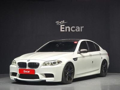 Gebraucht BMW M5 Performance 560 PS (411 kW) 2015 Weiß Limousine