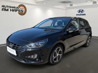 Second-hand Hyundai i30 Edition 30 120 CP (88 kW) 2022 Negru Berlinǎ