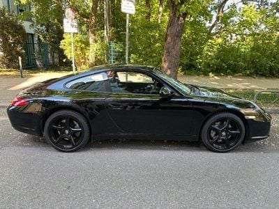 Porsche 911 Carrera