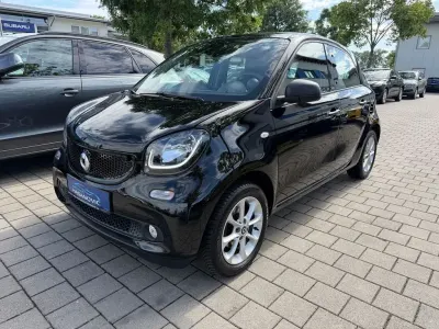 Gebraucht Smart ForFour 90 PS (66 kW) 2019 Schwarz Kleinwagen