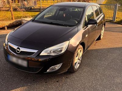 Gebraucht Opel Astra 179 PS (131 kW) 2011 Schwarz Kombi