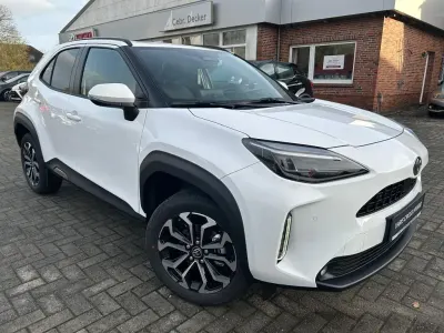 Gebraucht Toyota Yaris Cross 131 PS (96 kW) 2025 Schneeweiß SUV
