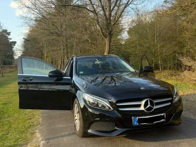 Gebraucht Mercedes C200 136 PS (100 kW) 2018 Schwarz Limousine