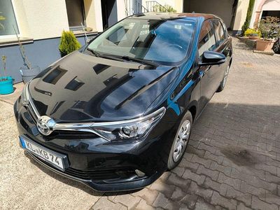Usata Toyota Auris Comfort 116 CV (85 kW) 2016 Nero Berlina