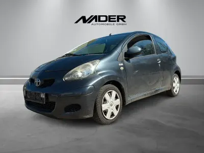 Gebraucht Toyota Aygo Basis 68 PS (50 kW) 2009 Grau Kleinwagen